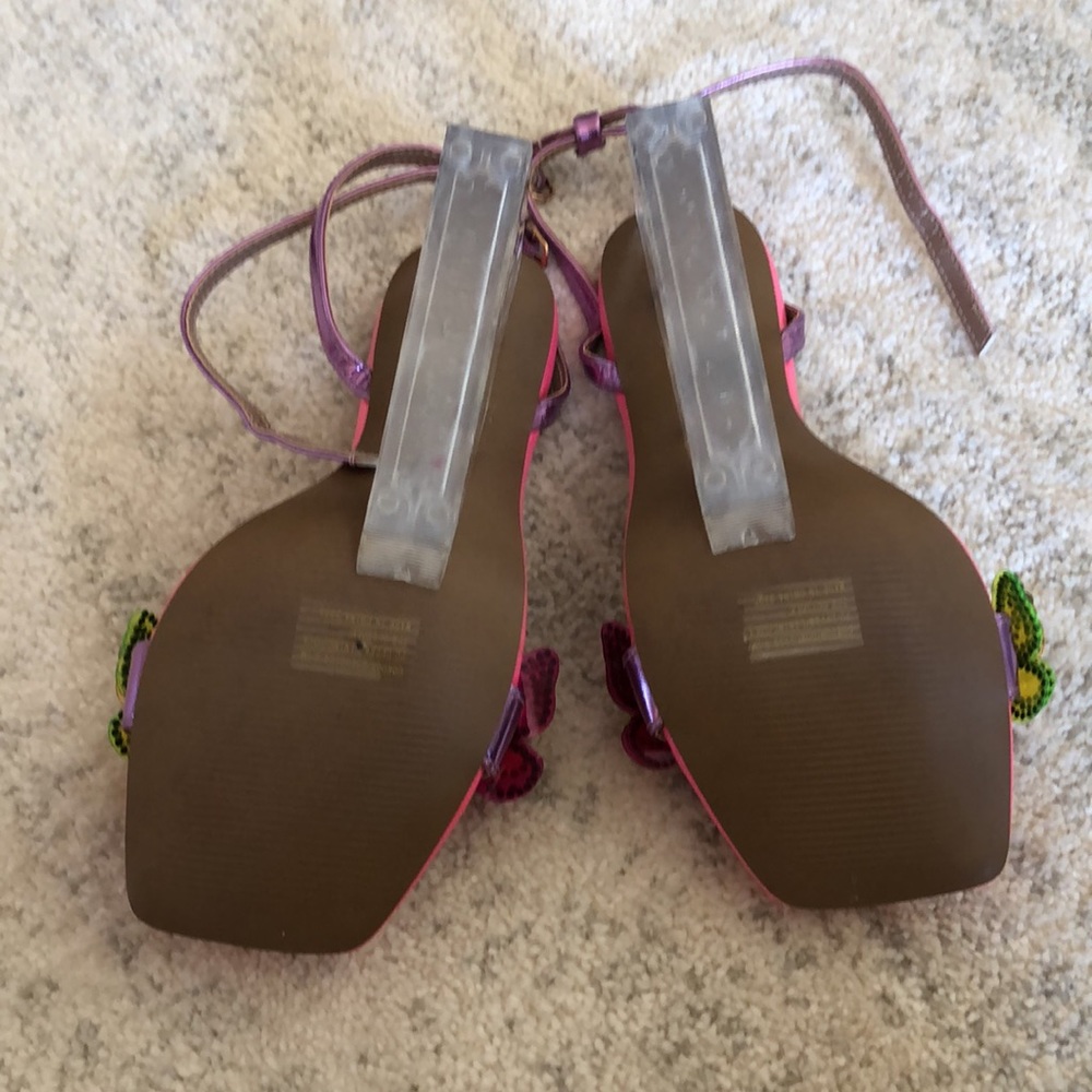 NWOB Betsey Johnson Gordon Wedge Sandals 🦋 - Picture 4 of 4